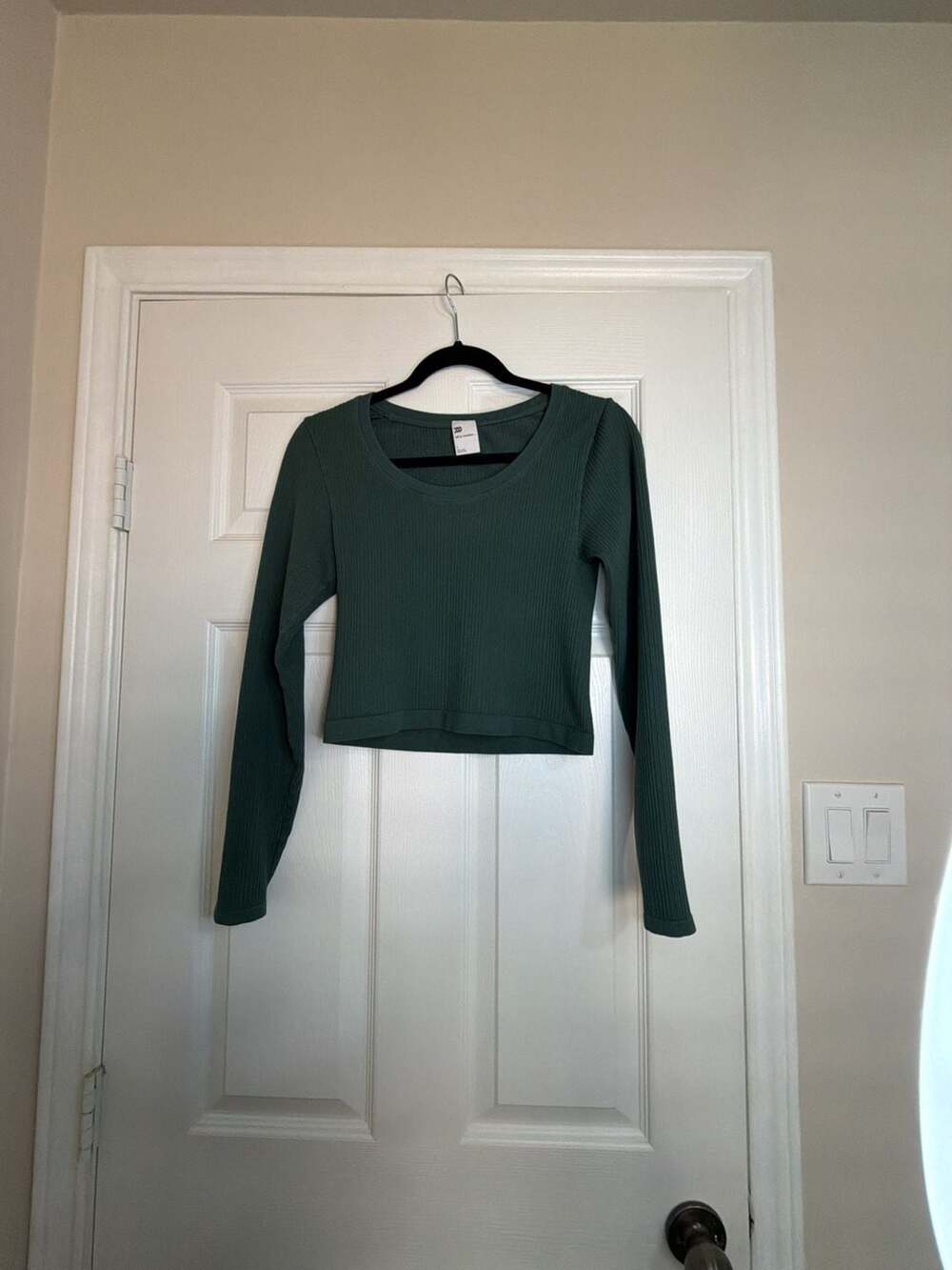 All in Motion Women's Ribbed Seamless Cropped Long Sleeve Top Dark Green Size L